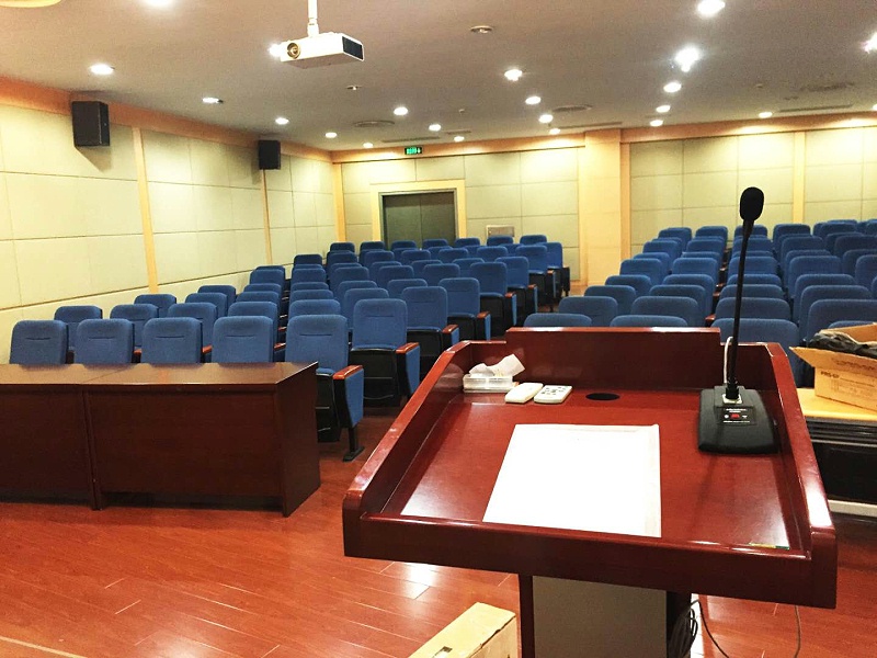 校园阶梯教室的香蕉视频导航扩声设计