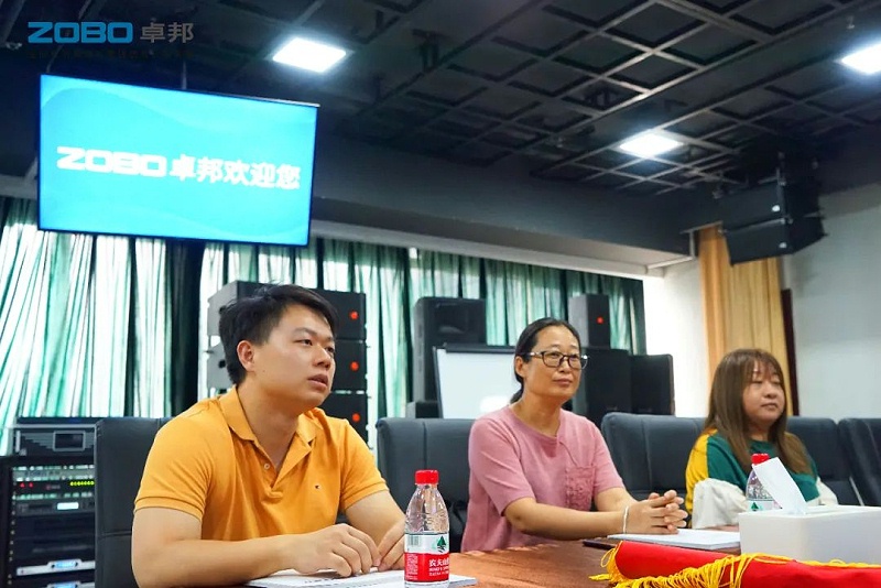 4ZOBO香蕉视频在线播放捐赠设备支持残联事业丨一面锦旗+一封接收函=弘扬大爱 履行企业社会责任