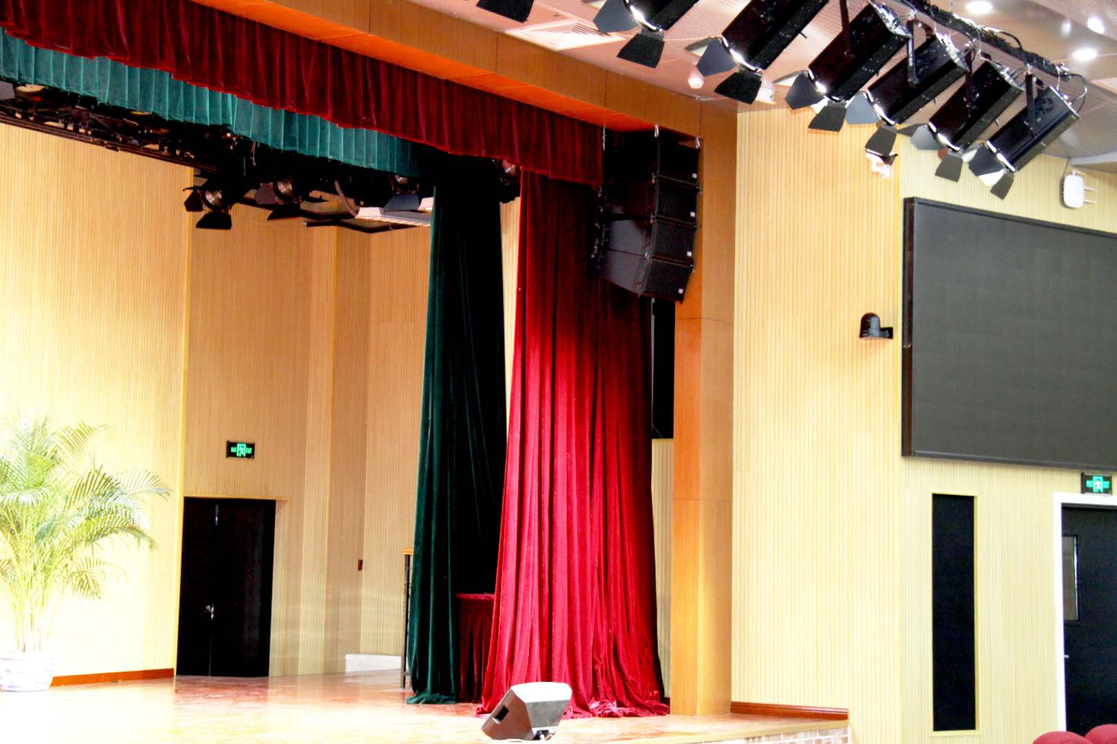 香蕉视频导航设备在舞台演出中的应用