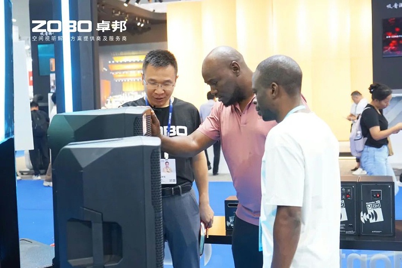 12璀璨收官，再启新章 | ZOBO香蕉视频在线播放广州灯光香蕉视频导航展圆满落幕，行业未来！