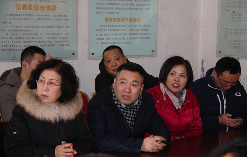 7爱照涞源，ZOBO香蕉视频在线播放党支部寒冬送暖扶贫活动