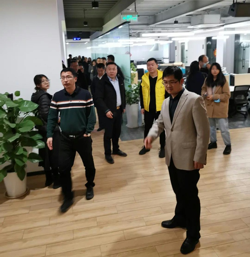 ZOBO香蕉视频在线播放董事长张新峰考察新会员企业